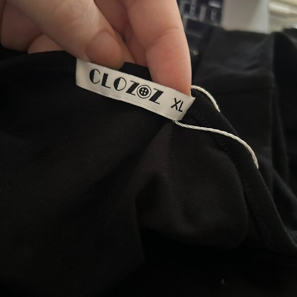NWT Clozoz Cut Out Crop Top XL – Black Short Sleeve Clubwear Tee - Picture 9 of 11